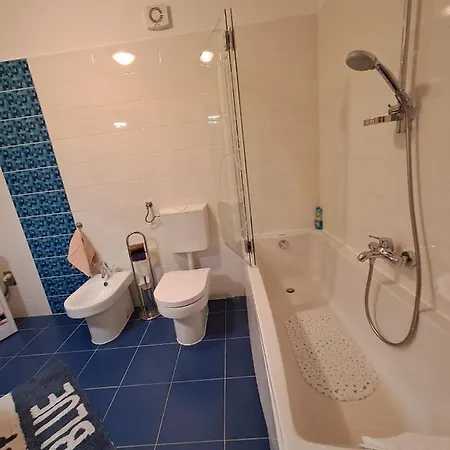 Centar Edda Joakima Rakovca 7 E 52470-umag Umag