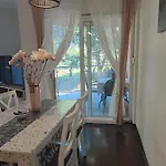 Centar Edda Joakima Rakovca 7 E 52470-umag * Umag