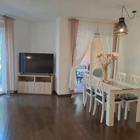 Centar Edda Joakima Rakovca 7 E 52470-umag * 乌马格