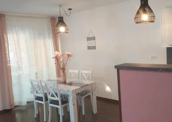 Centar Edda Joakima Rakovca 7 E 52470-umag