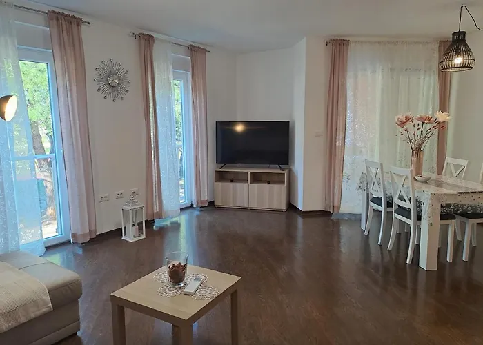 아파트 Centar Edda Joakima Rakovca 7 E 52470-umag
