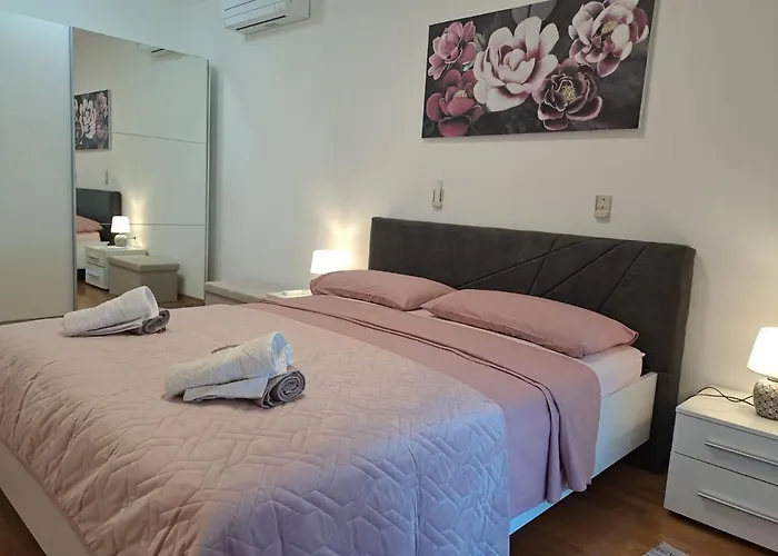 Centar Edda Joakima Rakovca 7 E 52470-umag *