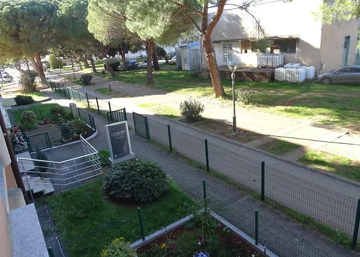 Centar Edda Joakima Rakovca 7 E 52470-umag *